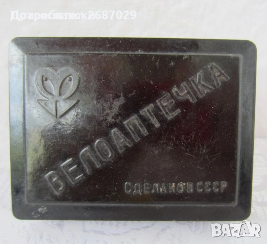 Стар шкаф, полица, рафт, аптечка  за стена, авто мото, медицинска чанта червен кръст аптечка брезент, снимка 13 - Други - 42890653