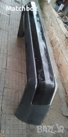 Задна броня за Мерцедес 124 седан, снимка 3 - Части - 49973490