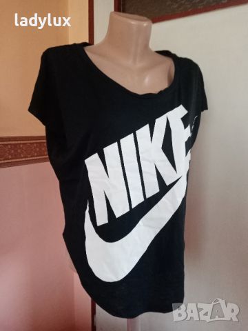 Nike, Оригинална. Код 2252, снимка 1 - Тениски - 45768927