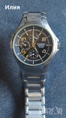 Продавам часовник касио, снимка 2 - Мъжки - 53658148
