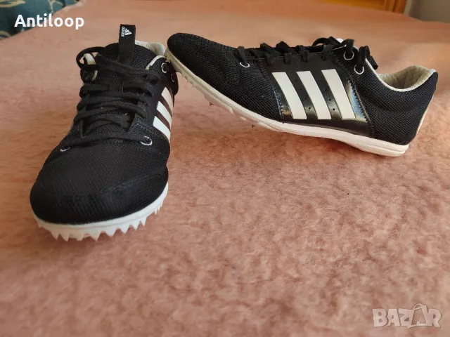 Шпайкове Adidas 39 1/2, снимка 1 - Спортна екипировка - 46862975