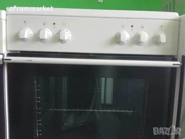 Готварска печка 60 см Gorenje EC5100NW свободностояща с вентилатор, снимка 1 - Печки, фурни - 47279173