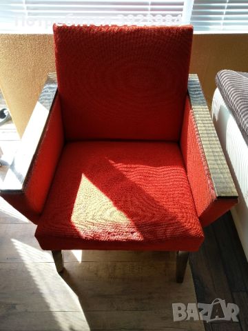 Кресло ретро запазено чисто, снимка 1 - Столове - 45142052