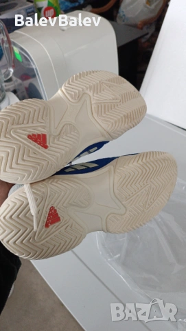 Маратонки Adidas , снимка 12 - Спортни обувки - 54239517