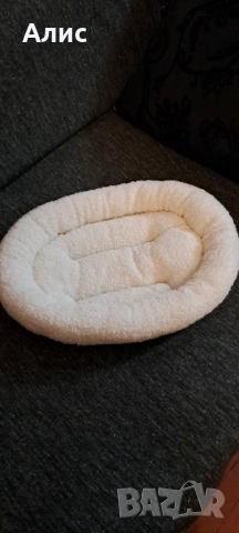 Легло в бяло за малко куче или коте