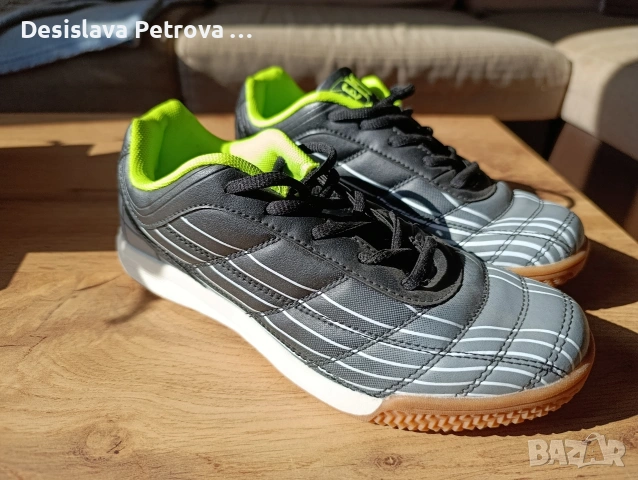 Футболни обувки