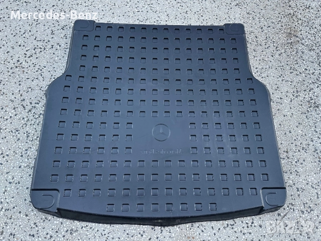 Оригинална стелка леген за багажник за Mercedes W 204 facelift 2012г КОМБИ, снимка 5 - Аксесоари и консумативи - 48296653