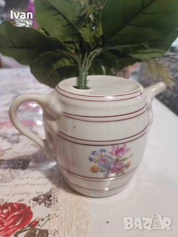 Ретро Български порцеланов чайник