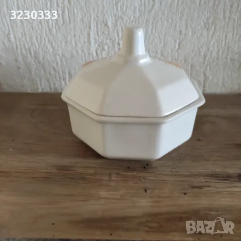 Порцеланова захарница , снимка 2 - Сервизи - 49789286