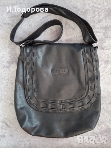 Дамска чанта през рамо, снимка 2 - Чанти - 52774474