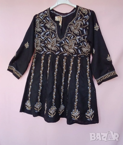 Памучна черна рокля бродирана с дълъг ръкав, снимка 2 - Рокли - 51511678