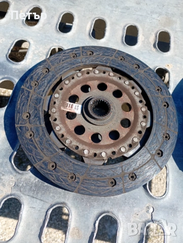 Демпферен маховик притискат елен и феродов диск Volvo , снимка 3 - Части - 53803802
