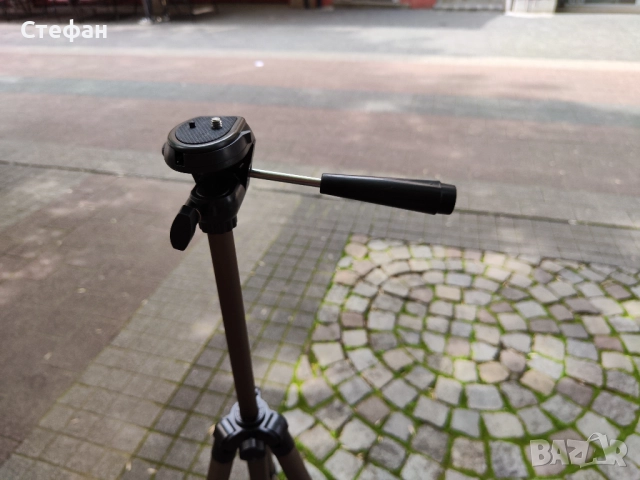 Amazon Basics 50-инчов олекотен преносим статив за монтиране на камера с чанта, за фотография при пъ, снимка 13 - Чанти, стативи, аксесоари - 51971863