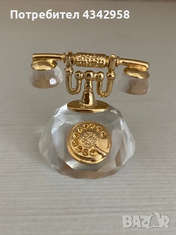 Swarovski Memories Crystal Old Fashioned Rotary Telephone.