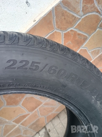 Зимни гуми Kumho 225/60/17, снимка 2 - Гуми и джанти - 52702108