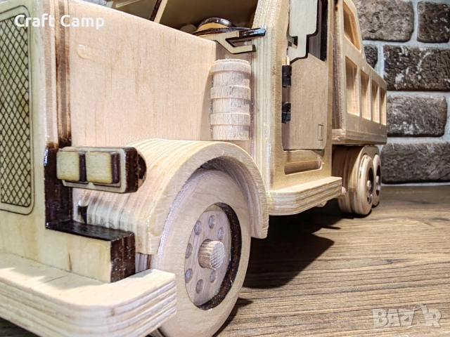 Дървен модел на камион – Самосвал – Craft Camp, снимка 18 - Коли, камиони, мотори, писти - 52736611