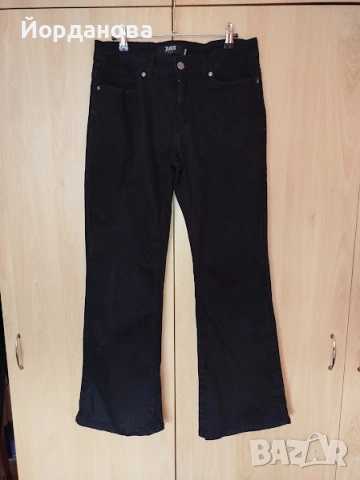 Дънки с висока талия и широки крачоли