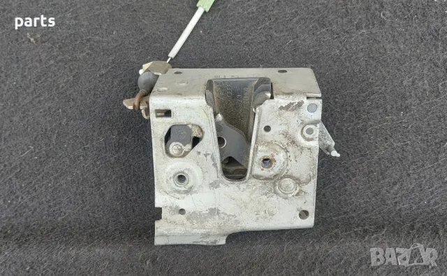 Предна Дясна Брава - Ключалка Ауди A3 8L (2)
- 8L1837016, снимка 6 - Части - 49820288