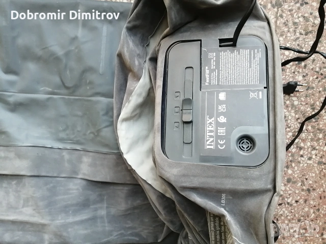 надуваемо легло INTEX , снимка 2 - Надуваеми легла - 53421843