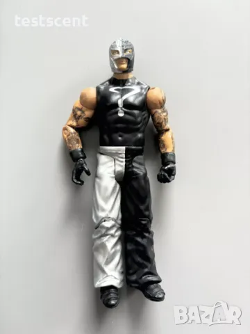 Екшън фигура WWE Rey Mysterio Рей Мистерио Mattel Black White ?? Mystery  figure играчка, снимка 2 - Фигурки - 48502229