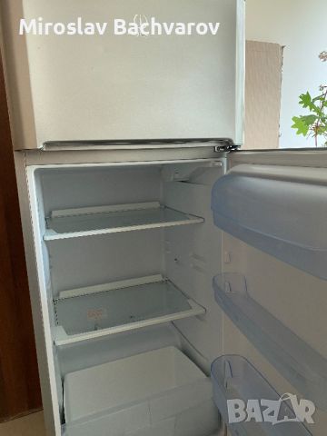 Продавам Хладилник INDESIT (Индезит), снимка 3 - Хладилници - 45093357