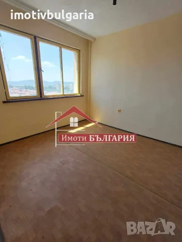 Тристаен тухлен апартамент в гр. Карлово , снимка 2 - Aпартаменти - 49093870