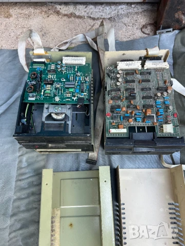 Продавам флопи за правец 8 , снимка 2 - Кабели и адаптери - 46042013