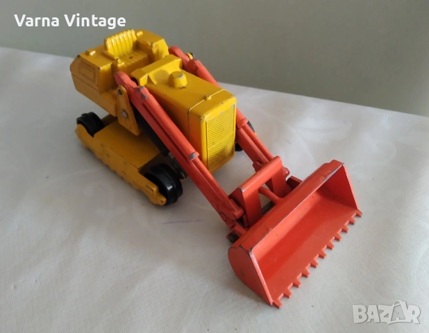 Колекционерски модел Kingsize K-8 Caterpillar Traxcavator 1970 Matchbox (Lesney) Англия.