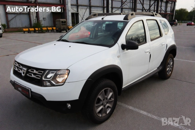 Dacia Duster 1.6 Газ/Бензин, снимка 5 - Автомобили и джипове - 52772541