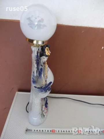 Лампа "Девойка свири на флейта" порцеланова, снимка 2 - Други ценни предмети - 51359448