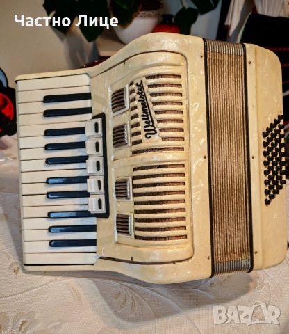 Прекрасен Немски Качествен Акордеон Weltmeister Велтмайстер 40 баса, снимка 7 - Акордеони - 52868006