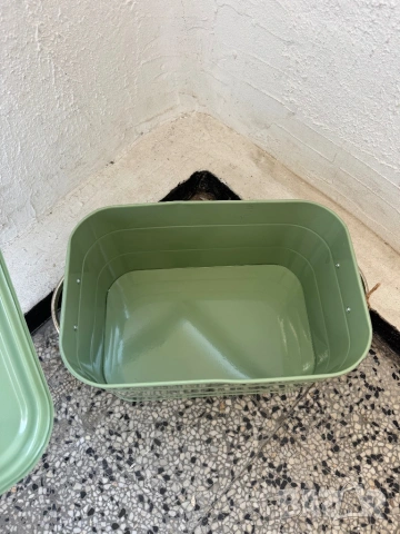 Метална Кутия за Хляб KitchenCraft Living Nostalgia Bread Bin Ретро Дизайн, Голям Капацитет!, снимка 3 - Кутии за храна - 53924068