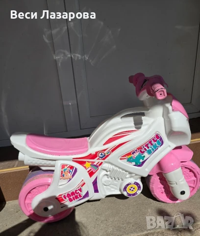 Розов мотор за баланс с бандаж на гумите и дръжка, 72х52х35см , снимка 4 - Детски велосипеди, триколки и коли - 51094053