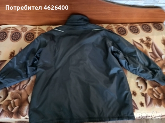 Продавам оригинално тъмно-сиво зимно яке Nike, снимка 2 - Спортни дрехи, екипи - 52098872