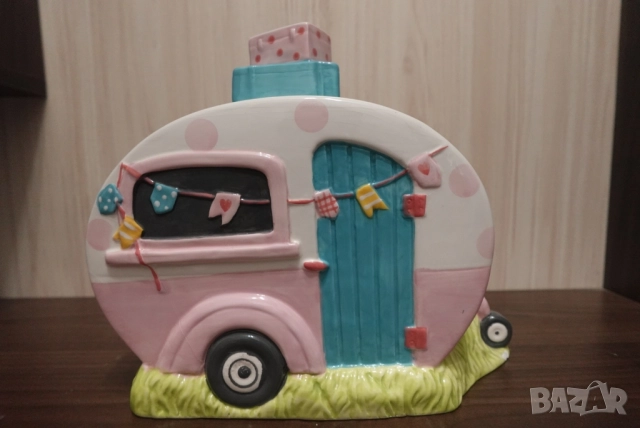 Декоративна керамична каравана 