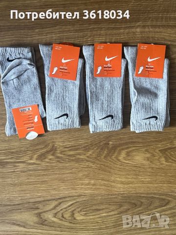Nike Бели/Сиви Чорапи Един Размер, снимка 2 - Спортни дрехи, екипи - 46411438