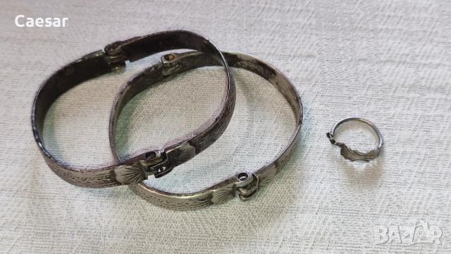 Комплект възрожденски стариннни сребърни гривни , снимка 5 - Антикварни и старинни предмети - 52084866