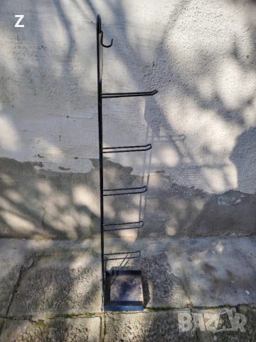 Малък стелаж от метал, снимка 3 - Стелажи и щандове - 53668022