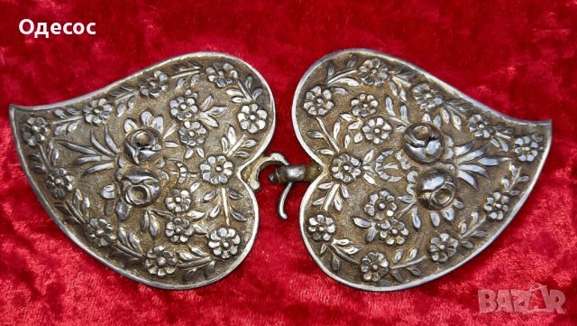Възрожденски сребърни пафти със следи от живачна позлата, снимка 7 - Антикварни и старинни предмети - 52551493
