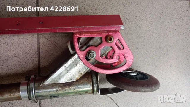 Алуминиева тротинетка без задно колело, снимка 3 - Скейтборд, ховърборд, уейвборд - 50111378