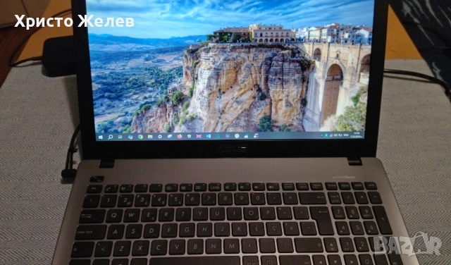 Asus K550JX, i7-4720HQ, RAM 12, 256 SSD, Nvidia GTX 950