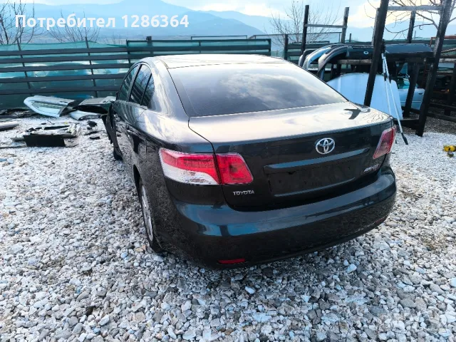 Toyota Avensis 1.8i НА ЧАСТИ , снимка 4 - Автомобили и джипове - 48887927