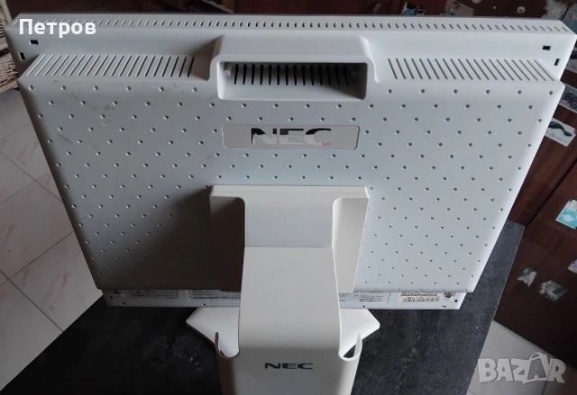NEC MultiSync L195RW е 19″ (48 cm) LCD, снимка 6 - Монитори - 50832783