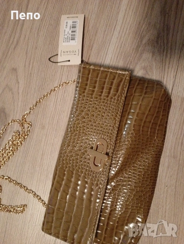 Стилна чанта, снимка 2 - Чанти - 53143546