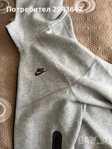 Nike tech горница чисто нова!, снимка 5 - Спортни дрехи, екипи - 47985385