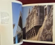 Архитектурата на Гауди / Gaudí. An Introduction to His Architecture, снимка 13