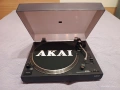Продавам грамофон AKAI ATT05U с USB, снимка 1