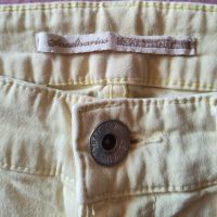 дънкови къси панталонки в преливащ жълт цвят , снимка 2 - Къси панталони и бермуди - 45253984