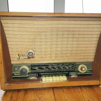 Sakta – Руско радио 70  лв., снимка 1 - Антикварни и старинни предмети - 45480511