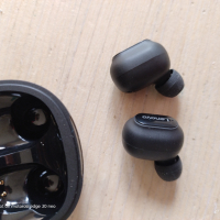 Безжични блутут earbuds слушалки Lenovo, снимка 10 - Bluetooth слушалки - 45009489
